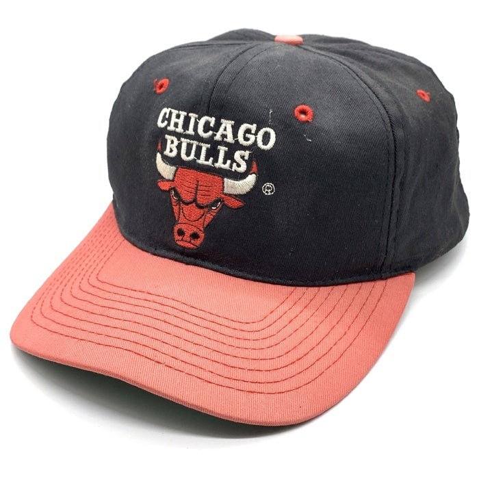 NBA CHICAGO BULLS シカゴブルズ スナップバック キャップ 刺繡 オールド COMPETITOR 福生店