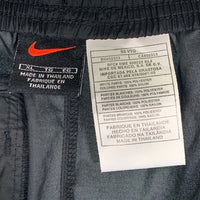 90's NIKE ナイキ サイドライン ポリエステル ナイロン イージーパンツ ブラック グレー ニーポケット タイ製 Size XL 福生店