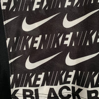 BLACK COMME des GARCONS ブラックコムデギャルソン 19AW NIKE ナイキ LOGO ZIP PARKA ロゴジップパーカー ブラック ホワイト 総柄 1D-T107 AD2019 Size XL 福生店