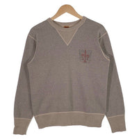 DELUXEWARE デラックスウエア BROOKLYN 前V プリント クルーネックスウェットトレーナー グレー S101-38 Size M 福生店