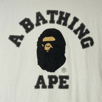 A BATHING APE アベイシングエイプ サルプリント アーチロゴ Tシャツ ホワイト sizeXL 瑞穂店