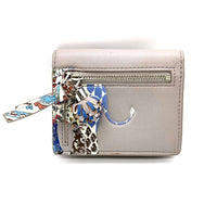 TORY BURCH トリーバーチ 二つ折り財布 像刺繡 グレー 瑞穂店