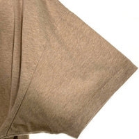 FOG ESSENTIALS エッセンシャルズ フロントラバーロゴ Tシャツ ベージュ Size S 福生店
