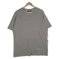 FOG ESSENTIALS エッセンシャルズ リフレクティブロゴプリント Tシャツ 裾 バックプリント グレー Size S 福生店