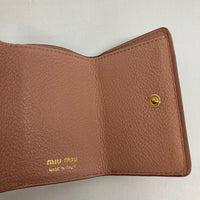 MIUMIU ミュウミュウ コンパクト財布 三つ折り 5MH021マドラスレザー ピンクベージュ×ピンク 瑞穂店