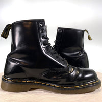 Dr.Martens ドクターマーチン 11822 8ホール レースアップブーツ エナメルレザー ブラック Size UK7 (26cm) 福生店
