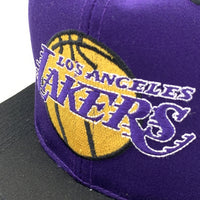 90's Sports Specialties スポーツスペシャリティーズ ロサンゼルスレイカーズ スナップバックキャップ パープル ブラック 福生店