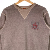 DELUXEWARE デラックスウエア BROOKLYN 前V プリント クルーネックスウェットトレーナー グレー S101-38 Size M 福生店