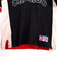 90's~ Champion チャンピオン NBA CHICAGO BULLS シカゴ・ブルズ Vネック プルオーバートップス 半袖 ブラック レッド Size L 福生店