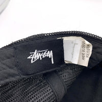 STUSSY ステューシー フレイムロゴ刺繡 トラッカーキャップ メッシュ スナップバック ブラック 福生店