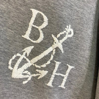 BOAT HOUSE ボートハウス ジョイマーク デザインVネック トレーナー スウェット グレー Size5 瑞穂店