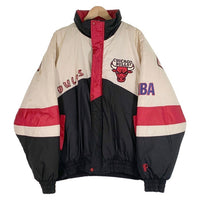 90's NBA CHICAGO BULLS シカゴ・ブルズ PRO PLAYER 中綿 ジャケット スタジャン ホワイト ブラック レッド Size XL 福生店