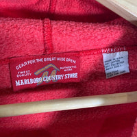 90's MARLBORO COUNTRY STORE マルボロ プルオーバースウェットパーカー レッド ワッペン USA製 Size L 福生店