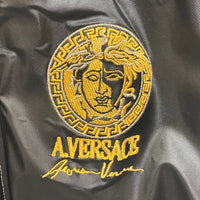 A.VERSACE ヴェルサーチ PVC ベンチコート 刺繍ロゴ ブラック sizeM 瑞穂店