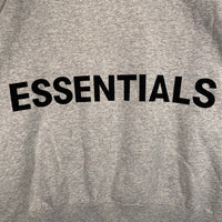 FOG ESSENTIALS エフオージー エッセンシャルズ HOODIE バックロゴプリント プルオーバースウェットパーカー グレー Size M 福生店