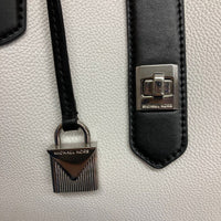 MICHAEL KORS マイケルコース 縦型トートバッグ ホワイト×グレー 瑞穂店