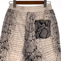 Carhartt WIP カーハート ワークインプログレス Snake AOP Sweat Short スネークプリント スウェットショーツ ショートパンツ ホワイト ブラック Size S 福生店