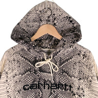 Carhartt WIP カーハート ワークインプログレス Hooded Snake AOP Sweatshirt スネークプリント プルオーバースウェットパーカー フーディー ホワイト ブラック Size M 福生店