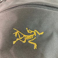 ARC'TERYX アークテリクス Mantis 2 Waist Pack 29557 マンティス 2 ウエストパック 2way ショルダー バッグ ロゴ 刺繍 黒 ブラック 瑞穂店