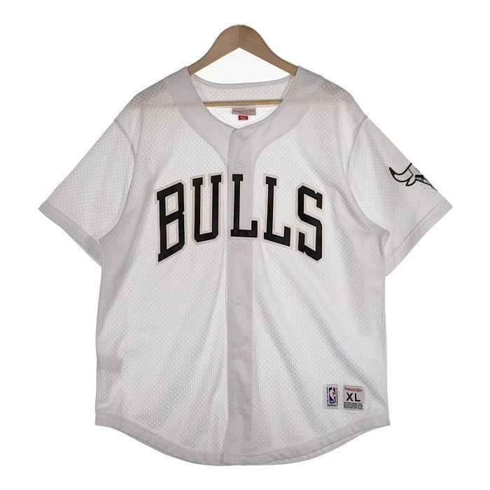 Mitchell＆Ness ミッチェルアンドネス NBA CHICAGO BULLS シカゴブルズ メッシュ ベースボールシャツ ホワイト Size  XL 福生店