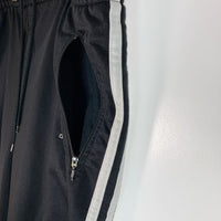 ADIDAS アディダス トラックパンツ 万国旗 ブラック sizeM 瑞穂店