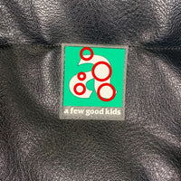 a few good kids アフューグッドキッズ フェイクレザー ジャケット バックサークルロゴプリント 中綿 ブラック Size S 福生店