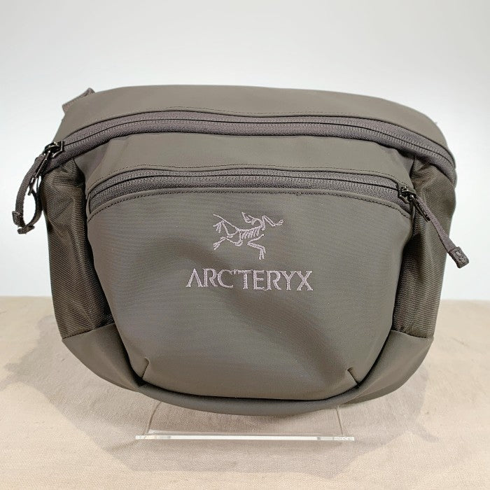 アークテリクス ARC'TERYX BEAMS 別注 斜め掛け ウエストバッグ数回