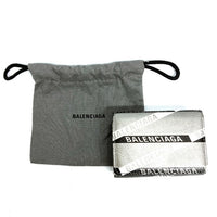 BALENCIAGA バレンシアガ 551921 1480 三つ折り ミニ財布 エブリデイ コンパクトウォレット ロゴ レザー シルバー 瑞穂店