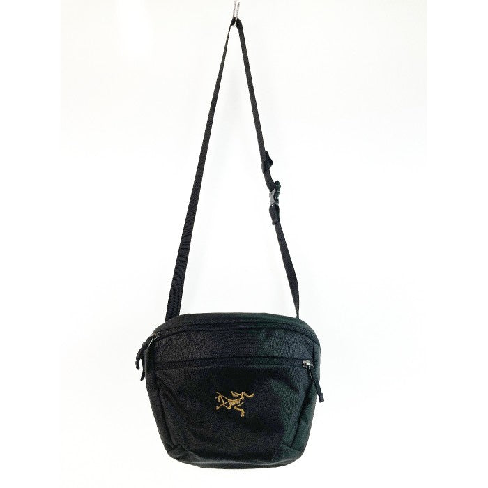 ARC'TERYX アークテリクス Mantis 2 Waist Pack 29557 マンティス 2 ウエストパック 2way ショルダー バッグ  ロゴ 刺繍 黒 ブラック 瑞穂店