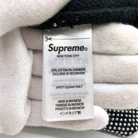 SUPREME シュプリーム 25AW Studded Knockout Big Logo Beanie スタッズ ノックアウト ビッグロゴ ビーニー ニット帽 キャップ シルバー ブラック 福生店