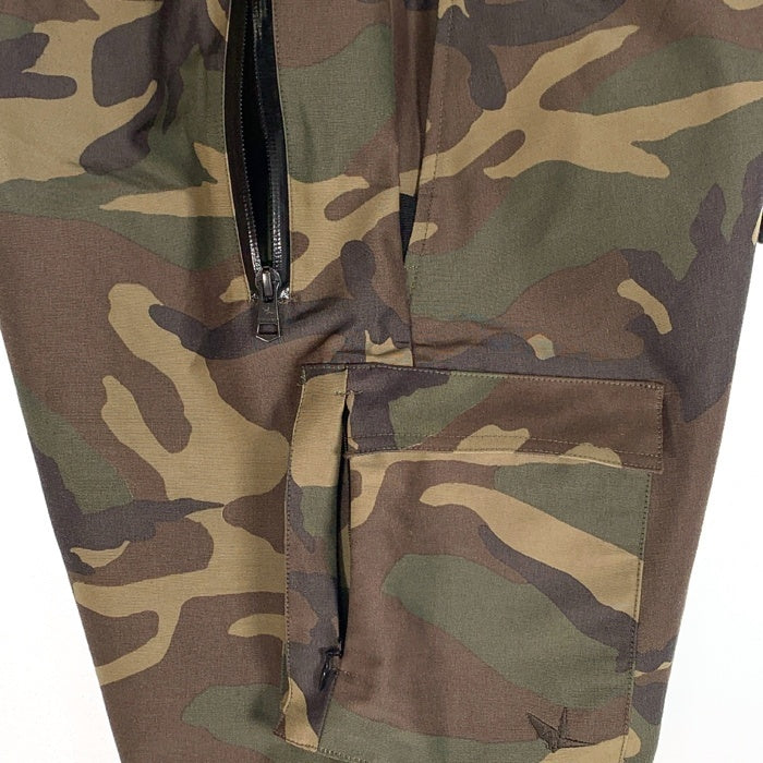 1piu1uguale3 ウノピュウノウグァーレトレ SPORT THESAINT MAFIA ONESIDE CARGO SHORTS カモフラージュ カーゴショートパンツ コットンナイロン Size 5 福生店