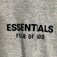 ESSENTIALS エッセンシャルズ FEAR OF GOD フィアオブゴット ラバープリント 半袖 Tシャツ グレー Size M 福生店