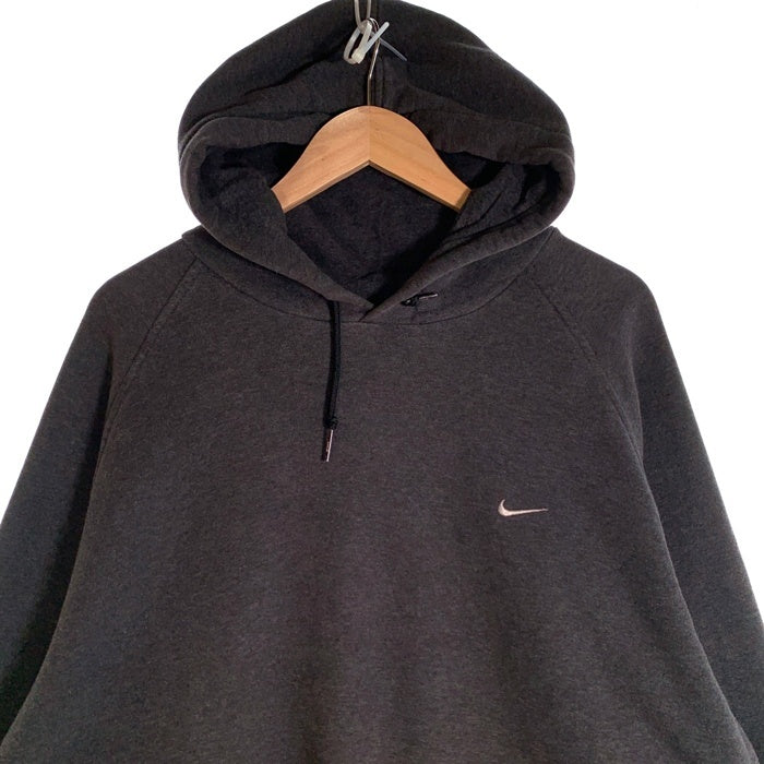 NIKE ナイキ Small Swoosh PULLOVER HOODIE スモール スウッシュ プルオーバー フーディー パーカー グレーSize XXL 福生店