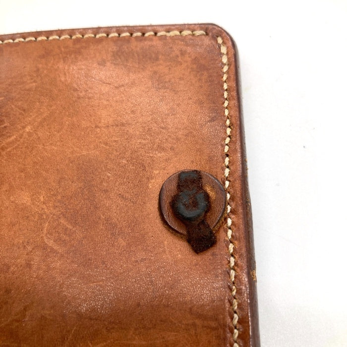 Koudelka Leather クーデルカレザー コンチョ付き サドルレザー 二つ折り財布 ブラウン 瑞穂店