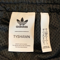 adidas アディダス TYSHAWN BASKETBALL SHORTS タイショーン バスケットボールショーツ メッシュショートパンツ ブラック HC2194 Size JP M 福生店