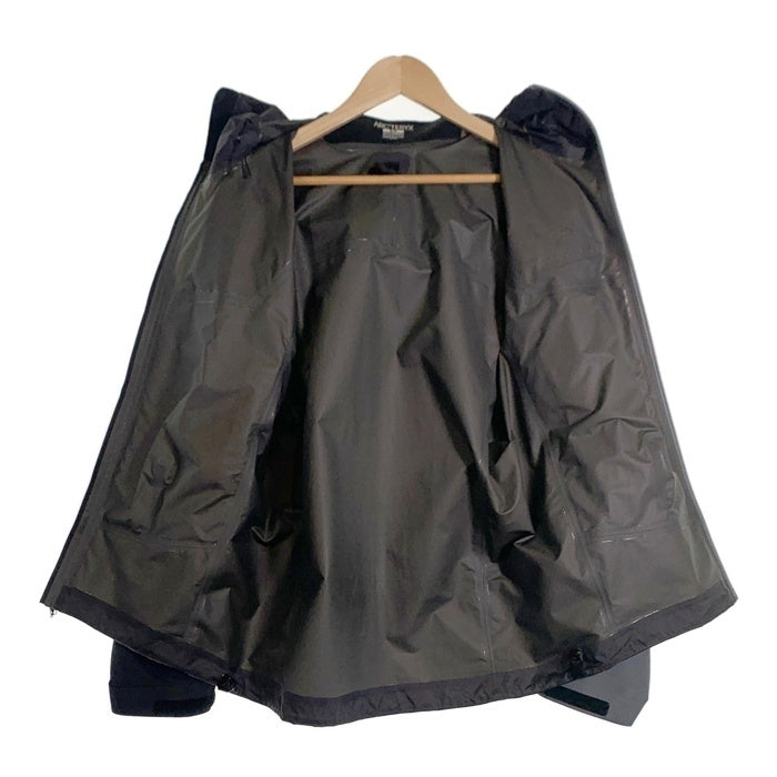 ARC'TERYX アークテリクス BEAMS ビームス 18AW BETA SL JACKET マウンテンパーカー ナイロン ベータ ジャケット ブラック ホワイト グレー 25091 113783 Size S 福生店