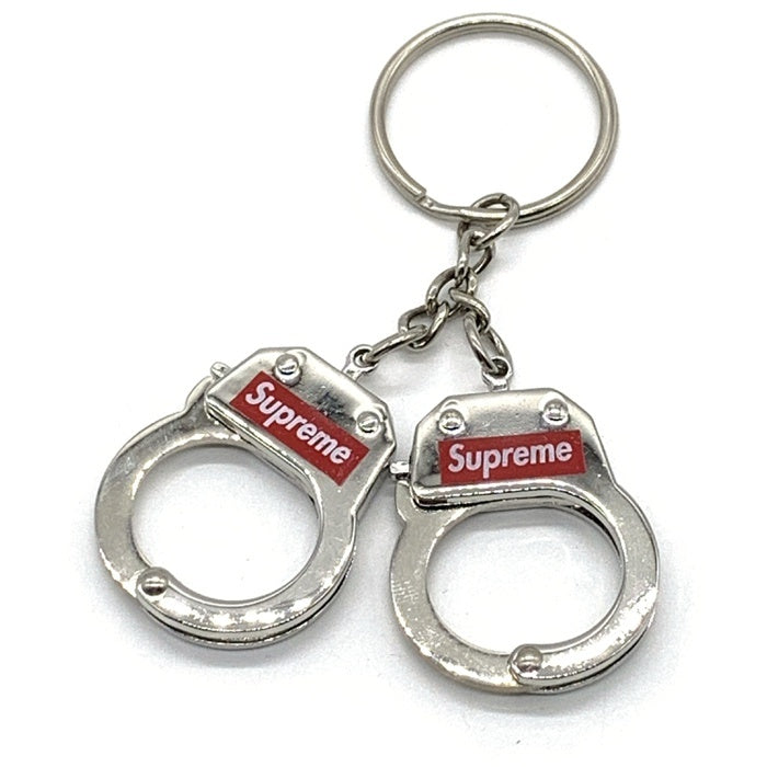 SUPREME シュプリーム 17AW Handcuffs Keychain ハンドカフ キーチェーン シルバー  福生店
