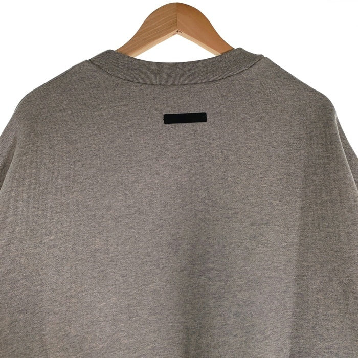 ESSENTIALS エッセンシャルズ FEAR OF GOD フィアオブゴッド STATE クルーネックスウェット グレー CLG 554 055 870 966 Size XS 福生店