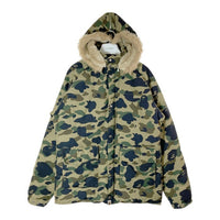 A BATHING APE アベイシングエイプ ダウンジャケット 迷彩 カモフラ カーキ sizeL 瑞穂店