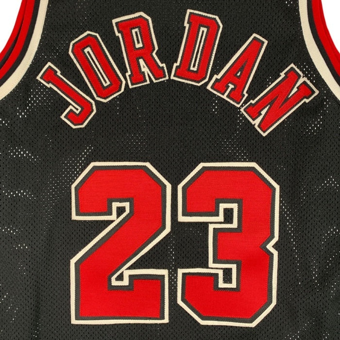 90's~ NIKE ナイキ CHICAGO BULLS シカゴ・ブルズ JORDAN マイケルジョーダン メッシュ ユニフォーム ゲームシャツ アウェイ ブラック ワッペン Size XL 福生店