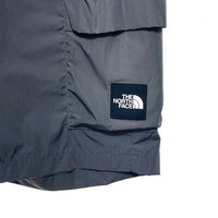 THE NORTH FACE ノースフェイス カーゴポケット ショーツ ショートパンツ グレー ポリエステル NF0A879R Size 38 瑞穂店