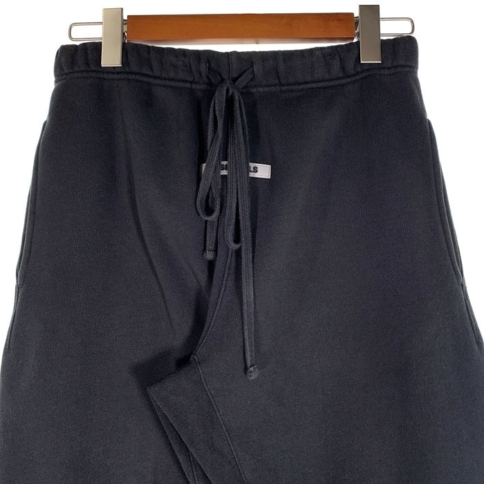 FOG ESSENTIALS エッセンシャルズ フロントラバーパッチ スウェットパンツ ブラック Size S 福生店