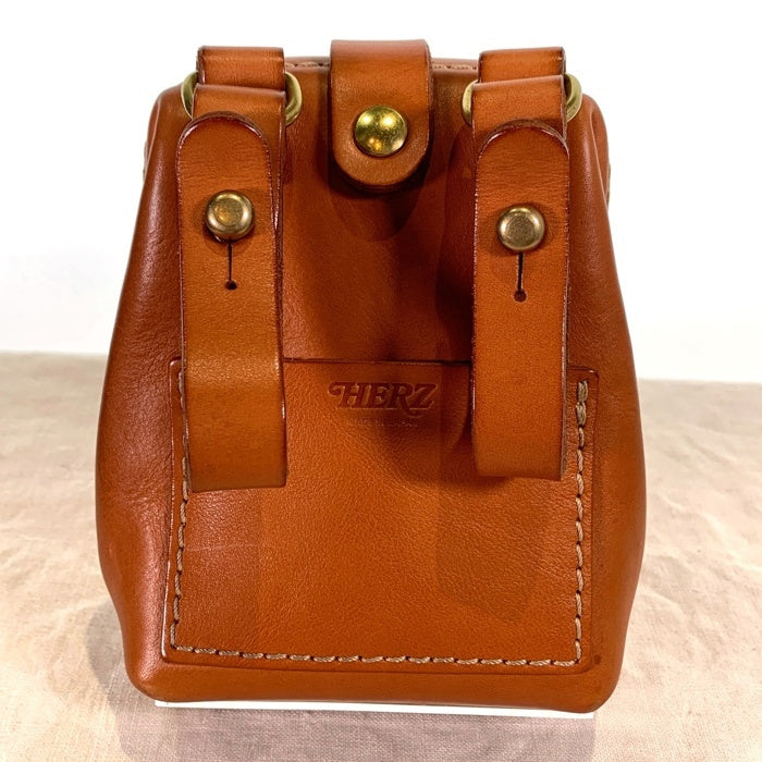 HERZ ヘルツ 口枠ベルトポーチ 牛革 ステアハイド キャメル E-40 福生店