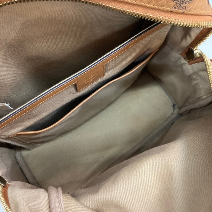 MCM エムシーエム スターク スタッズアウトライン ヴィセトスバックパック リュック ブラウン MMK8AVE61CO001 瑞穂店