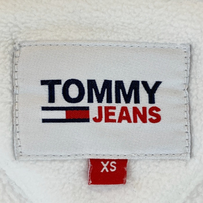 TOMMY JEANS トミージーンズ ロゴワッペン オーバーサイズ フリーススウェット ホワイト sizeXS 瑞穂店