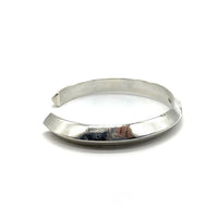 ノーブランド 7mm トライアングル シルバーバングル SILVER刻印 福生店