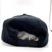 HARD LUCK ハードラック Proscript Enbroidered Snapback Cap スナックバックキャップ ブラック 福生店