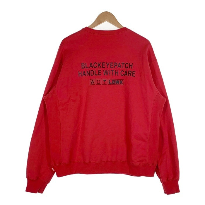 THE BLACK EYE PATCH ブラックアイパッチ LBWK プリント スウェットクルーネックトレーナー レッド Size L 福生店