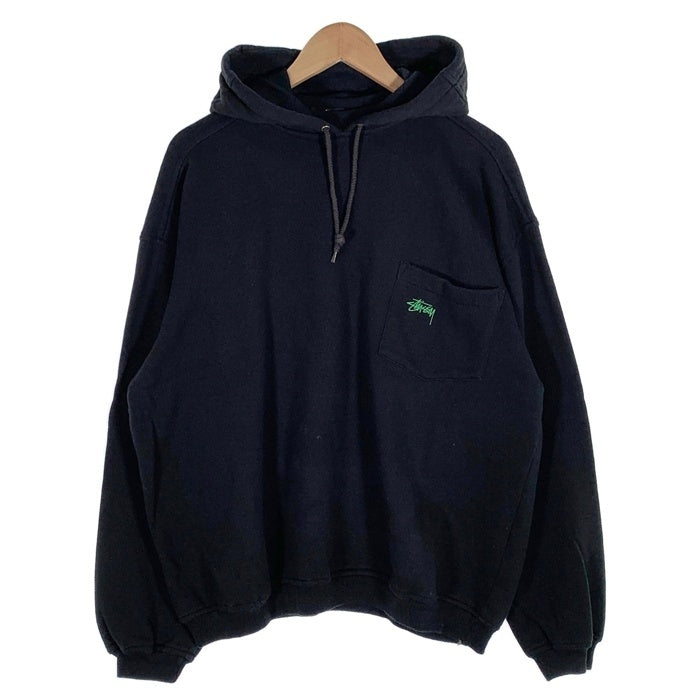 80's STUSSY ステューシー プルオーバースウェットパーカー 胸ポケットロゴ刺繡 ブラック 裏起毛 USA製 黒タグ オールド 短丈ボックス Size L 福生店