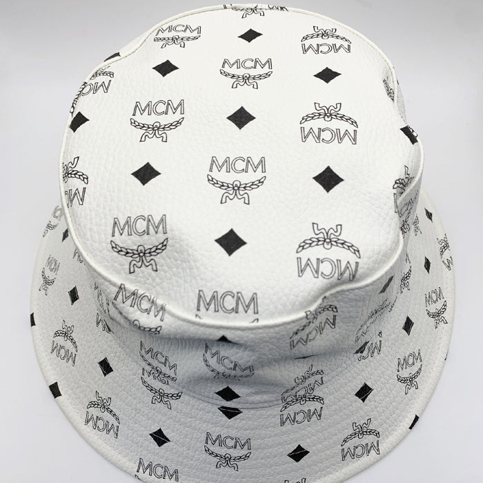 MCM エムシーエム PVCレザー ロゴプリント バケットハット ホワイト MEH9S2K03WT001 福生店